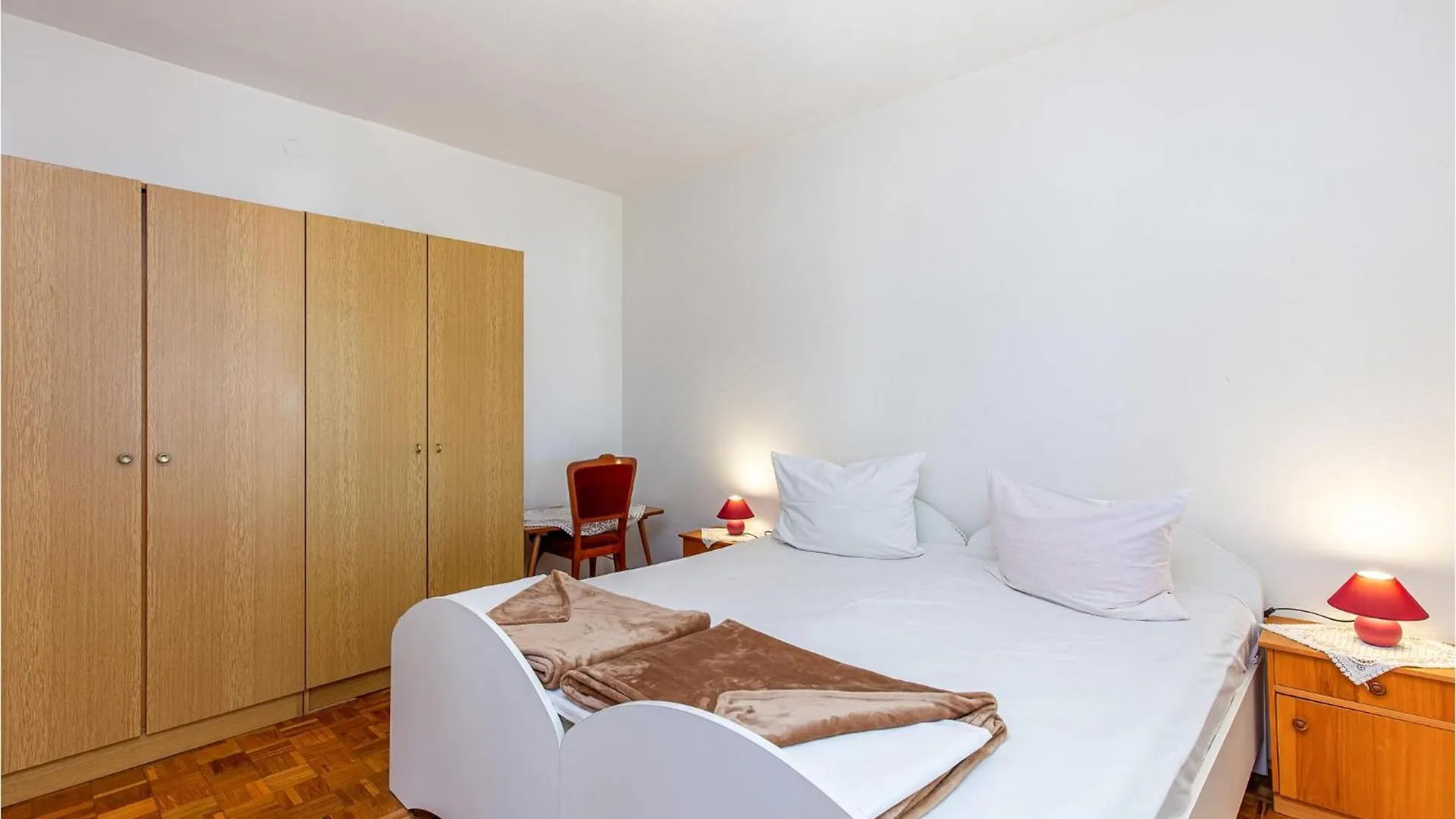 Nice Apartment In Novi Vinodolski With Wifi